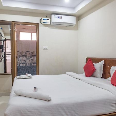 Hotel Renuka วิสาขปัตนัม ภายนอก รูปภาพ