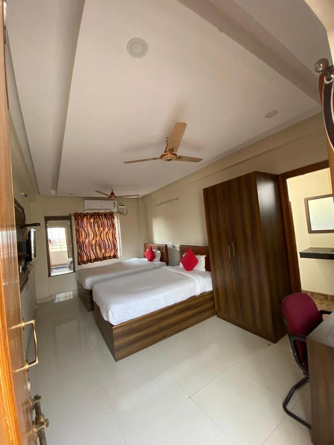 Hotel Renuka วิสาขปัตนัม ภายนอก รูปภาพ