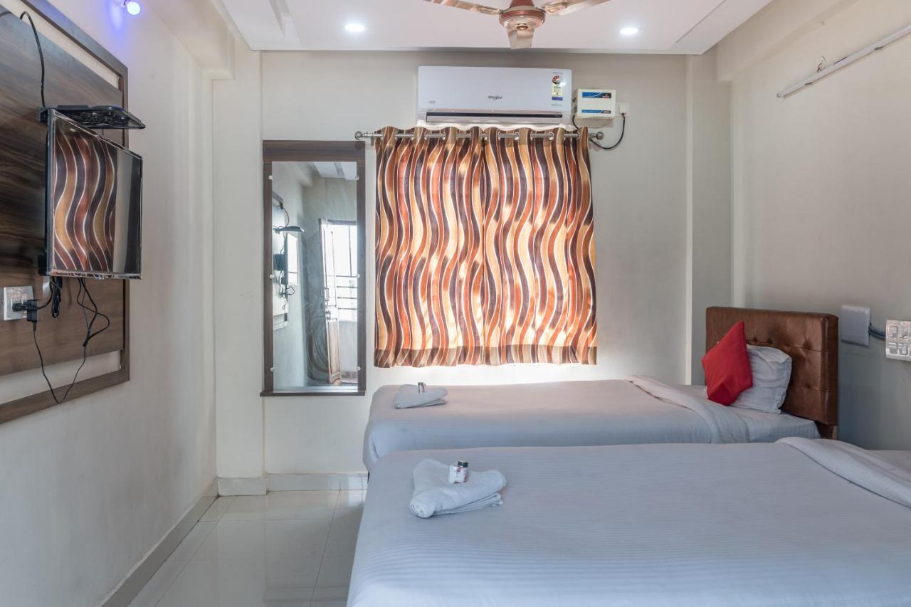 Hotel Renuka วิสาขปัตนัม ภายนอก รูปภาพ